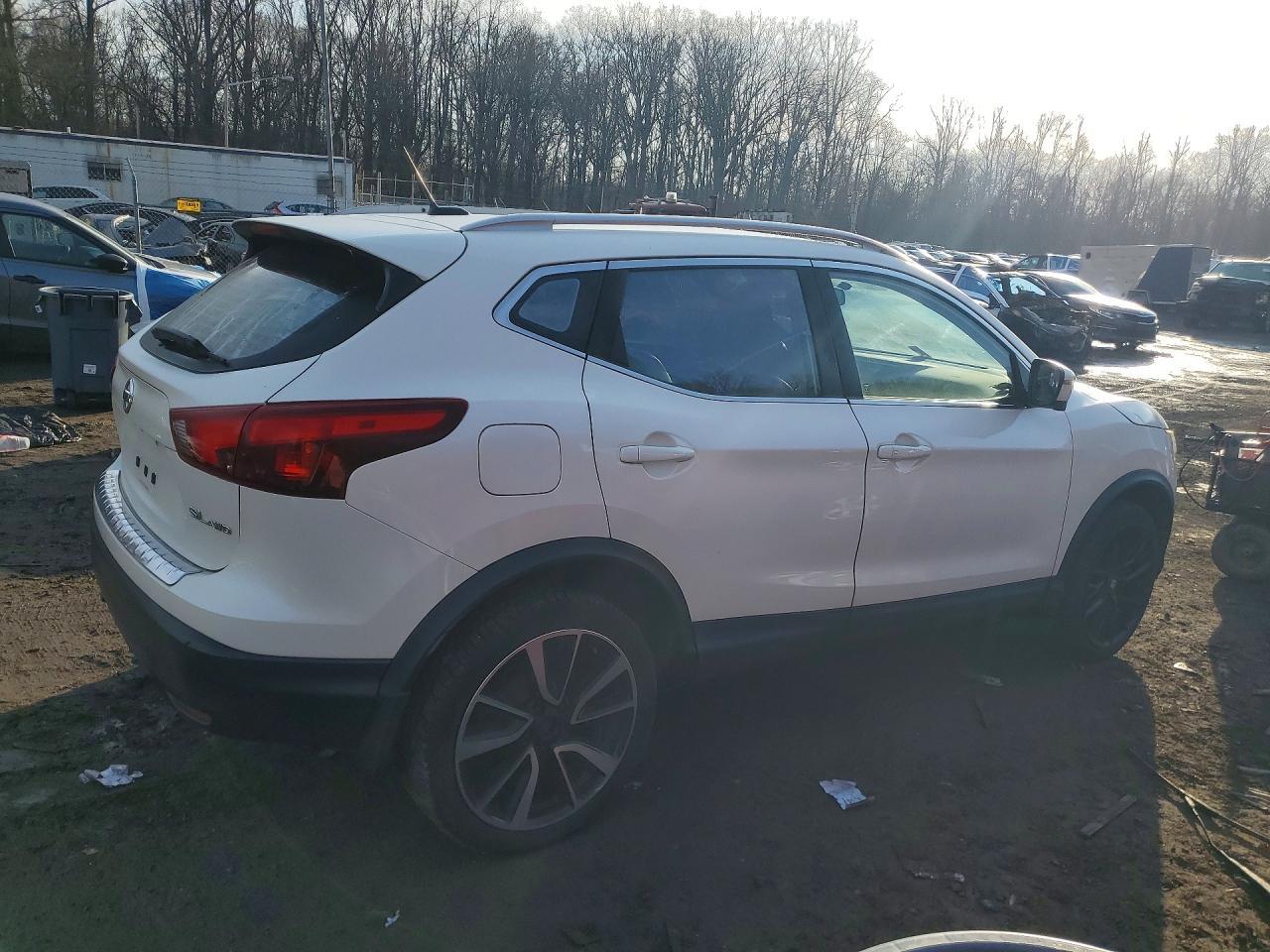 2018 Nissan Rogue Sport Sl - zdjęcie 3