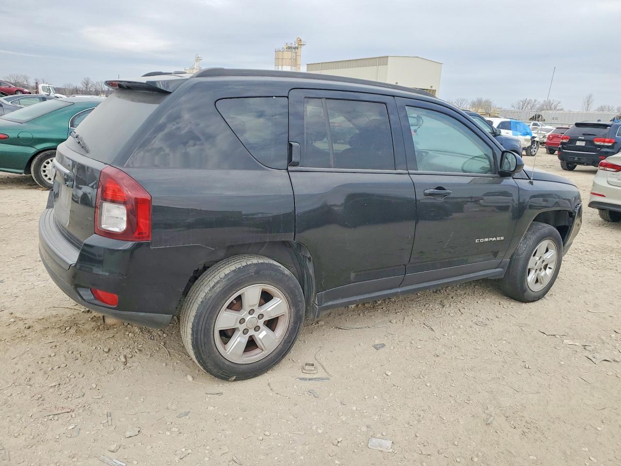 2016 Jeep Compass Latitude - zdjęcie 3
