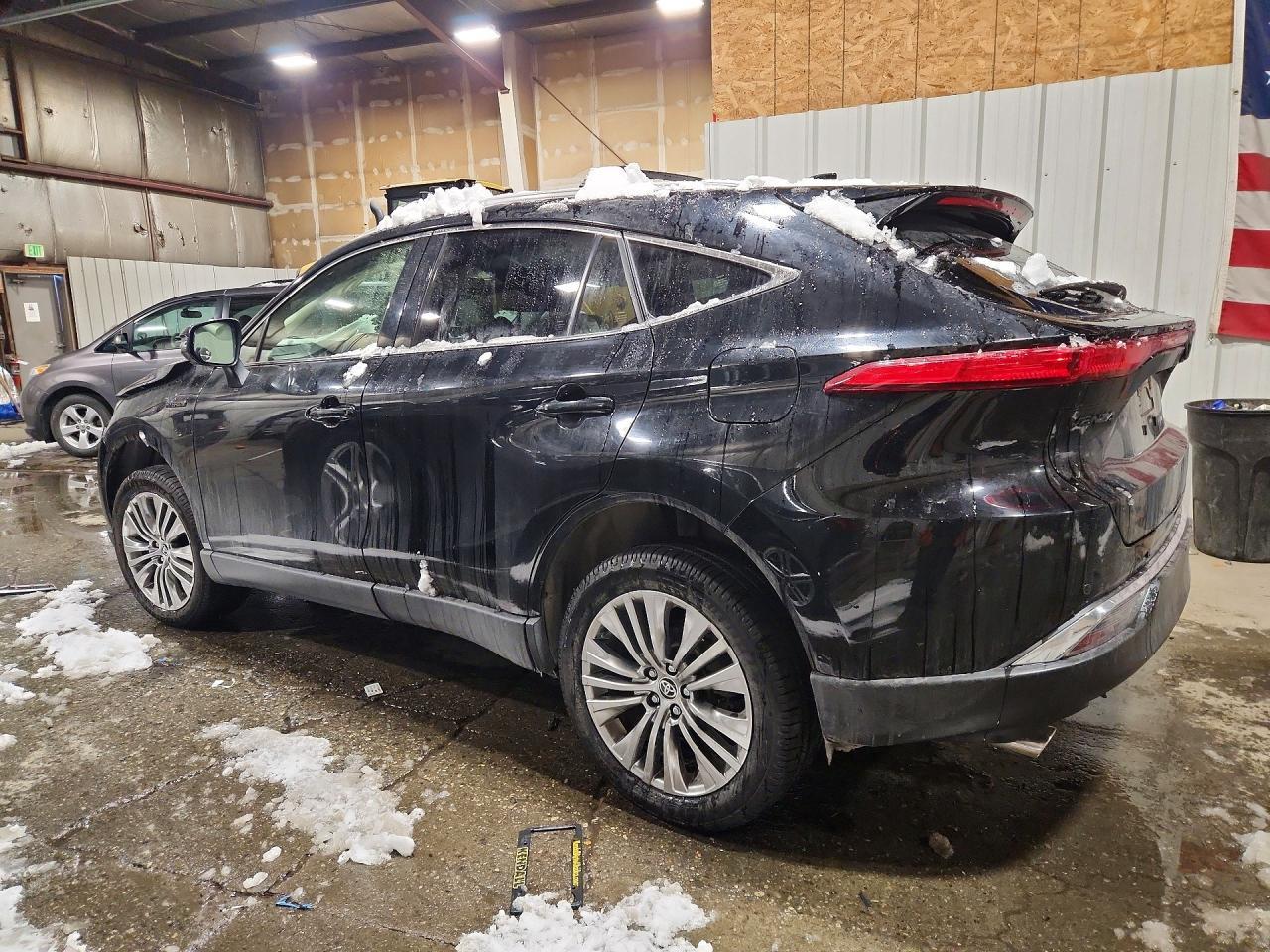 2021 Toyota Venza Xle - zdjęcie 2