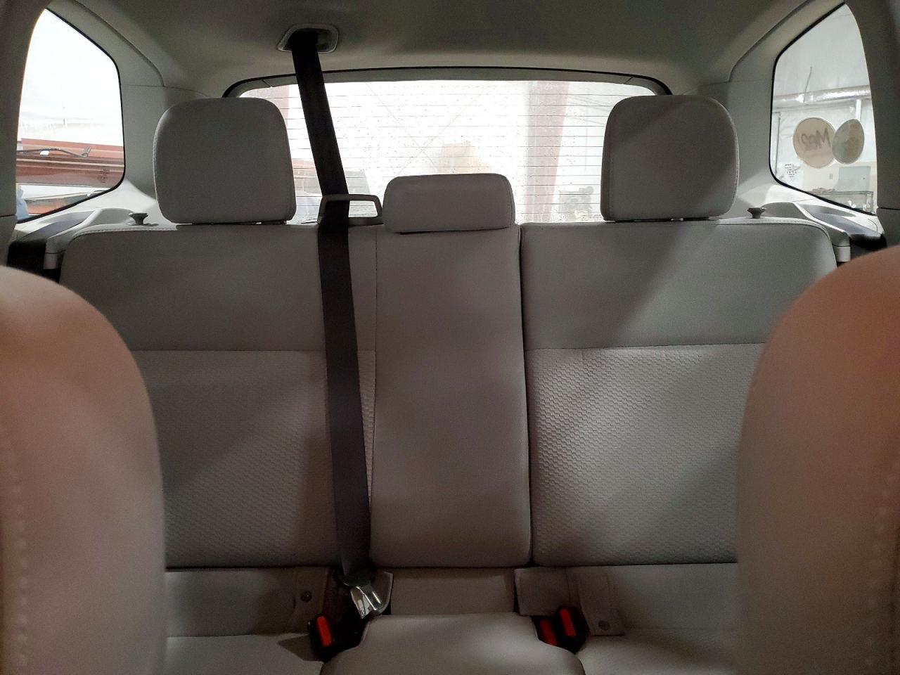 2016 Subaru Forester 2.5I - zdjęcie 10