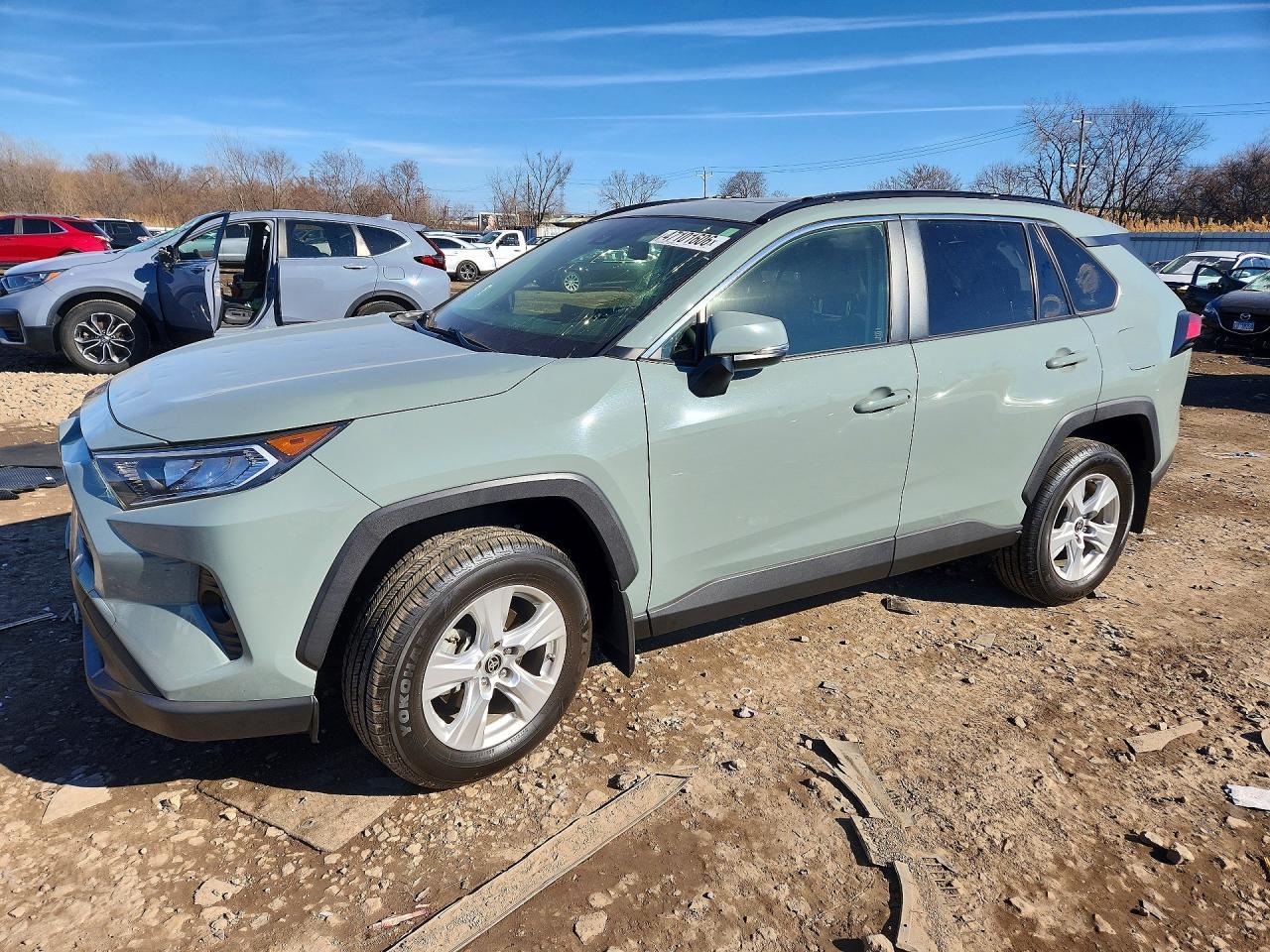 2019 Toyota Rav4 Xle - zdjęcie główne
