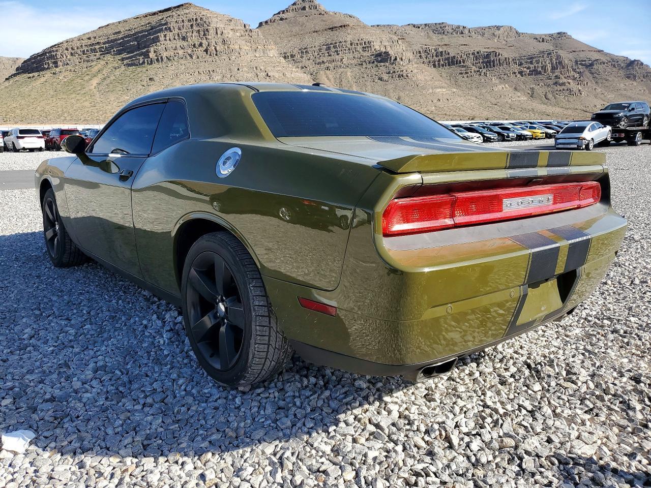 2013 Dodge Challenger Sxt - zdjęcie 2