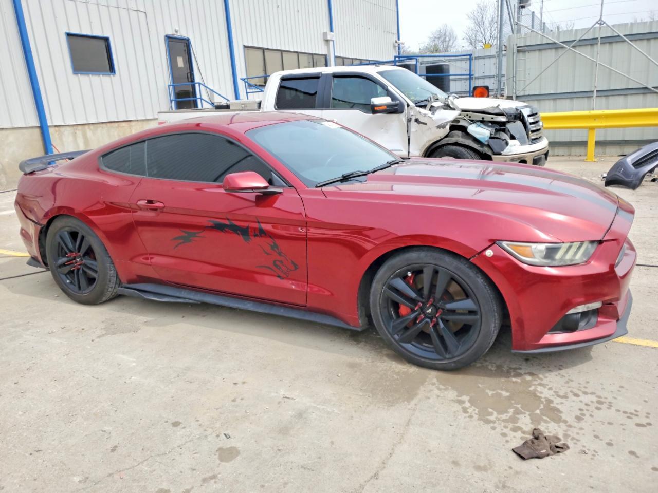 2016 Ford Mustang - zdjęcie 4