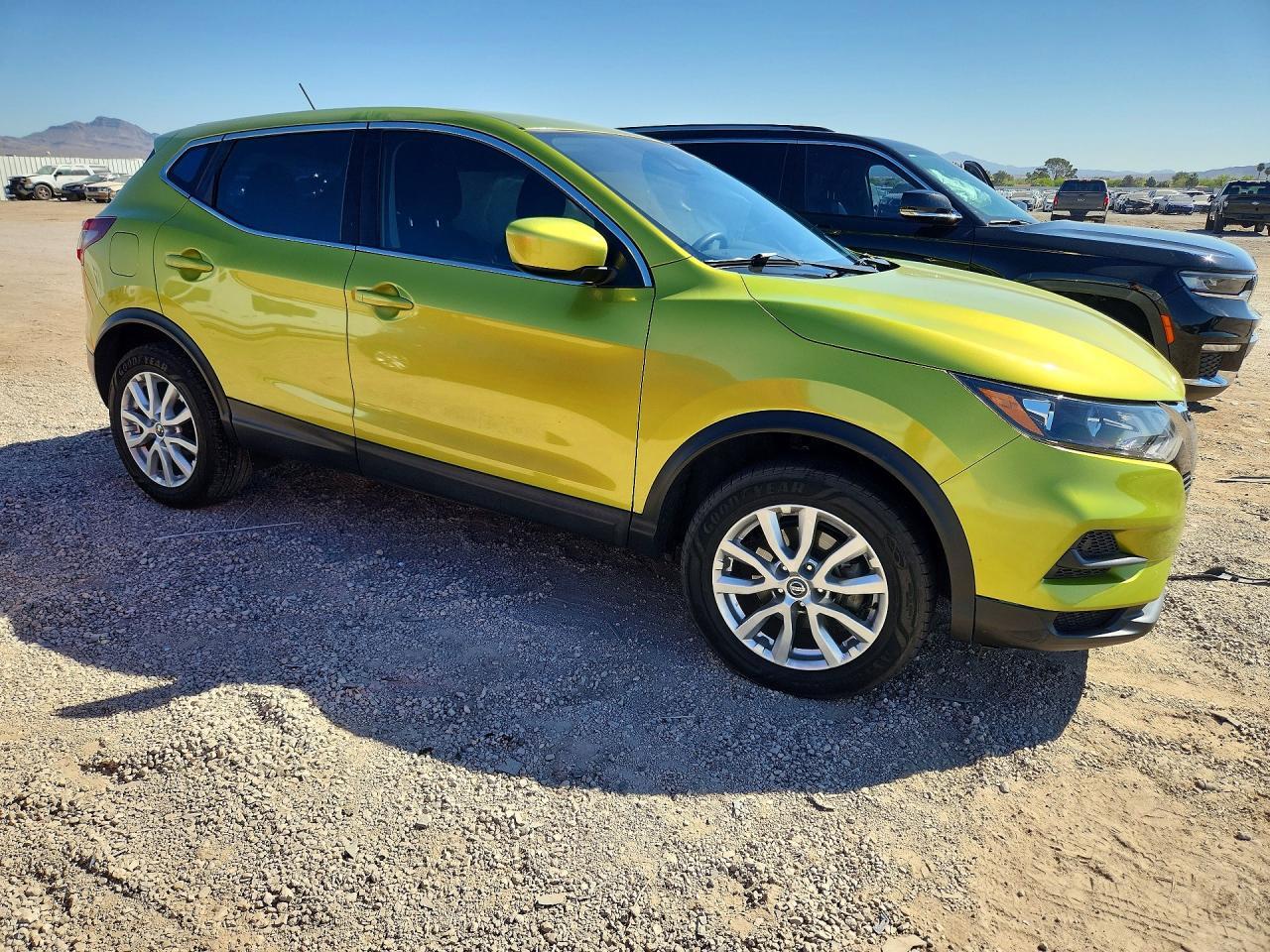 2020 Nissan Rogue Sport S - zdjęcie 4