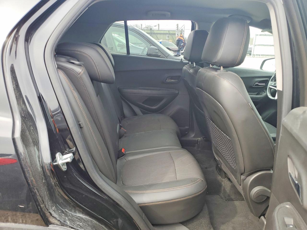 2020 Chevrolet Trax 1Lt - zdjęcie 11