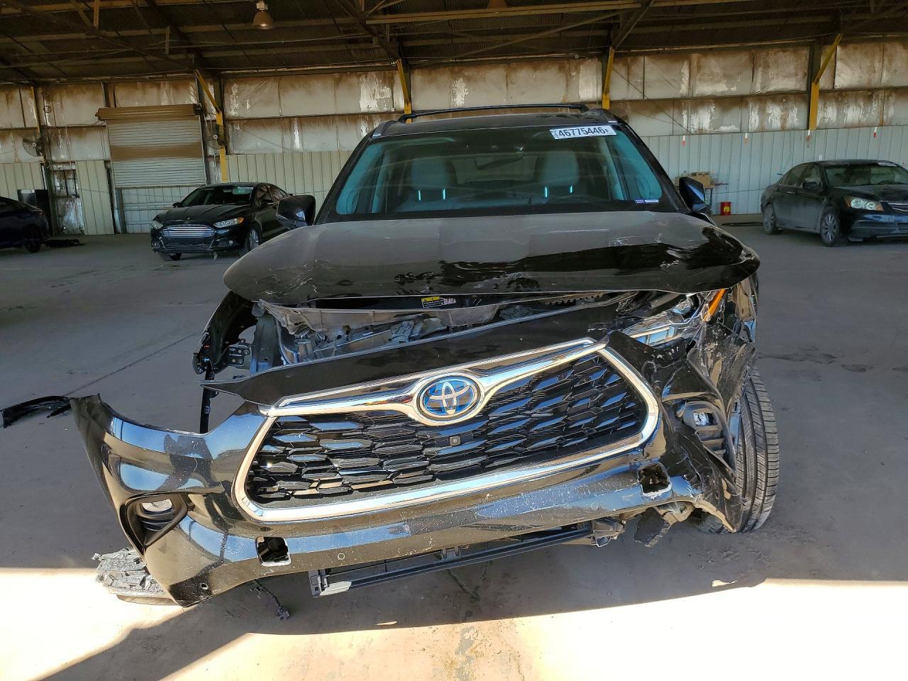 2024 Toyota Highlander Hybrid Platinum - zdjęcie 5