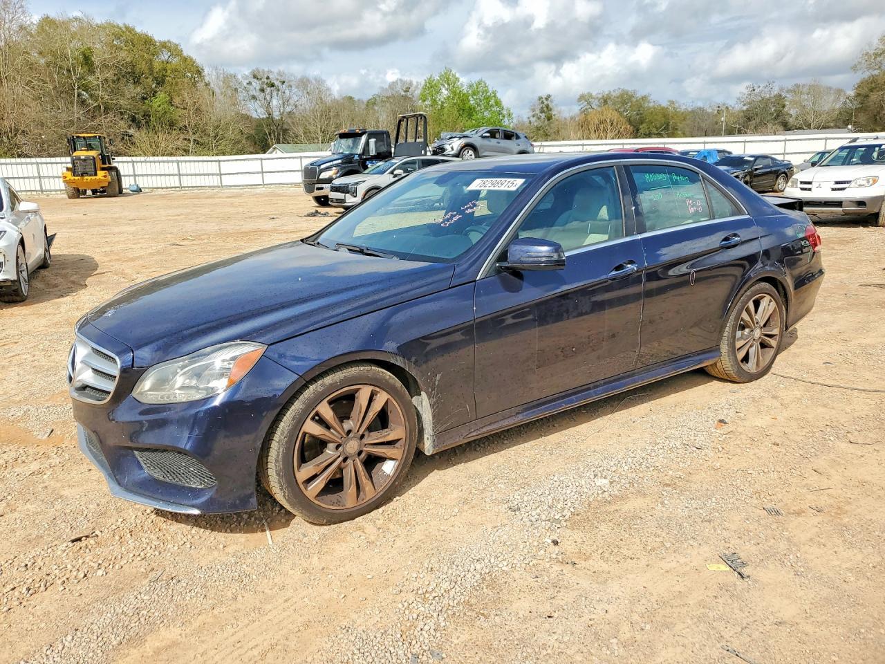 2015 Mercedes Benz E 350 - zdjęcie główne
