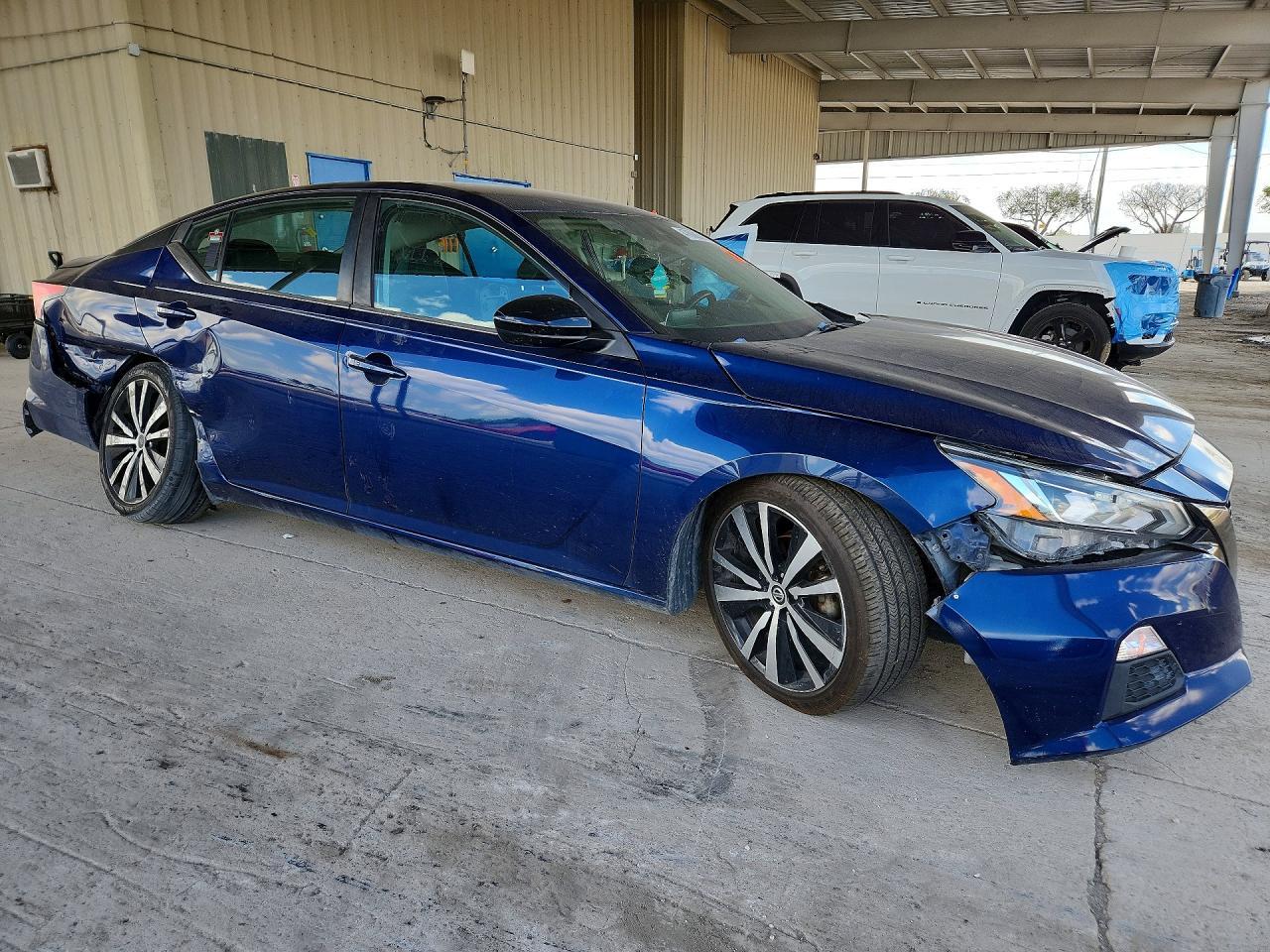 2021 Nissan Altima 2.5 Sr - zdjęcie 4