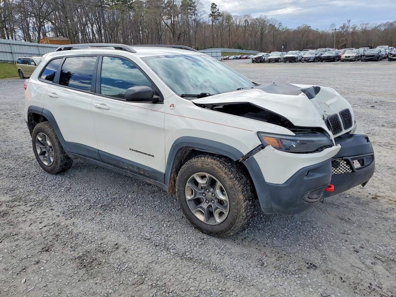 2019 Jeep Cherokee Trailhawk - zdjęcie 4