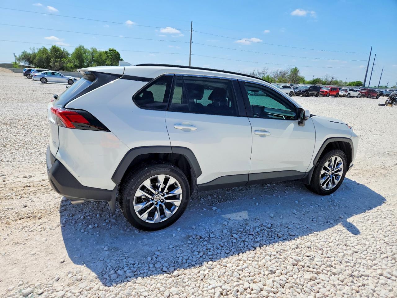 2021 Toyota Rav4 Xle Premium - zdjęcie 3