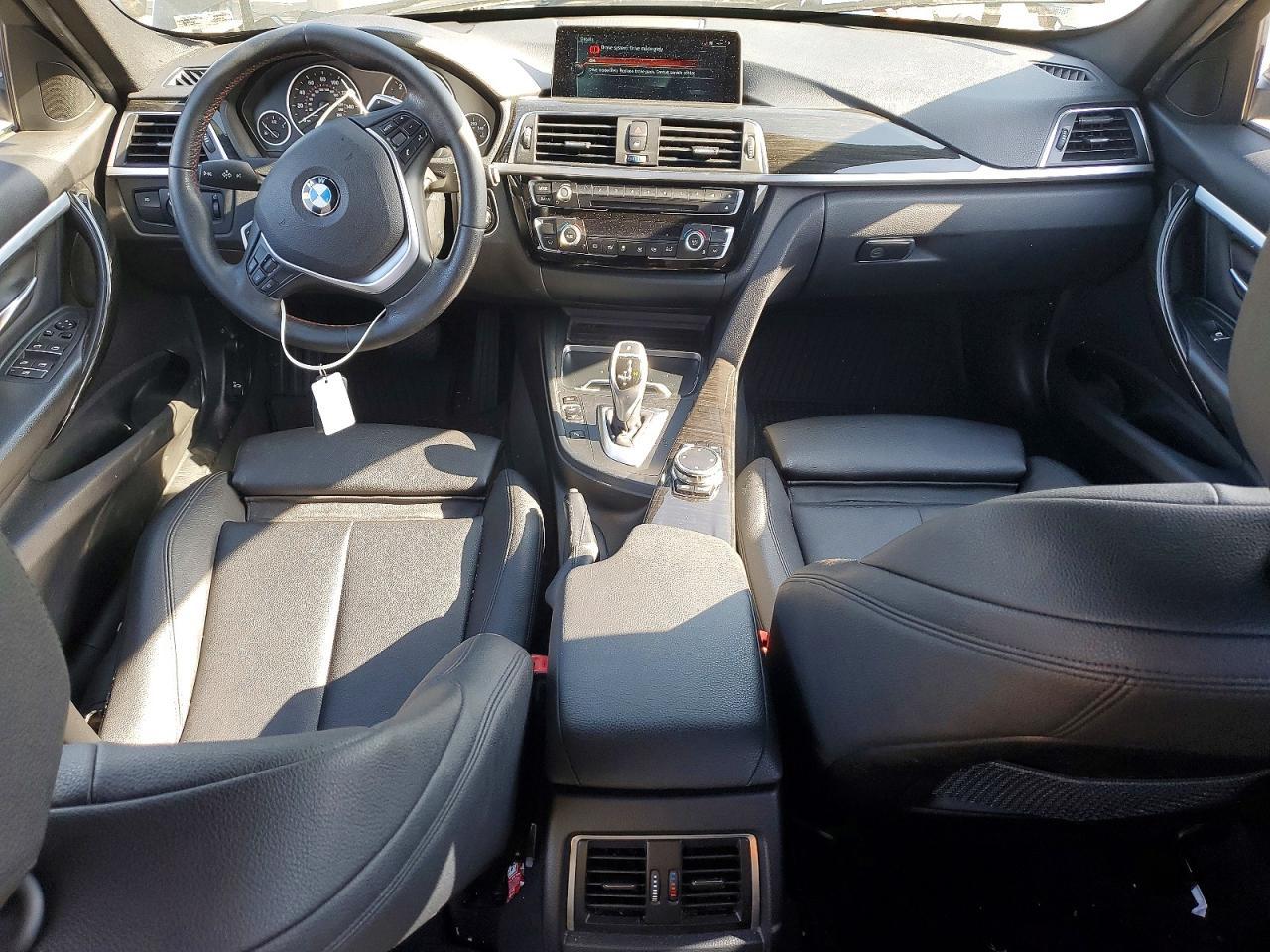 2017 BMW 330 I - zdjęcie 8