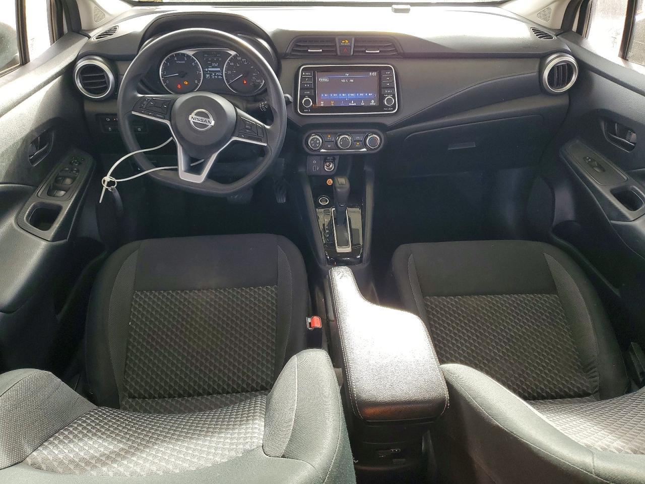 2020 Nissan Versa S - zdjęcie 8