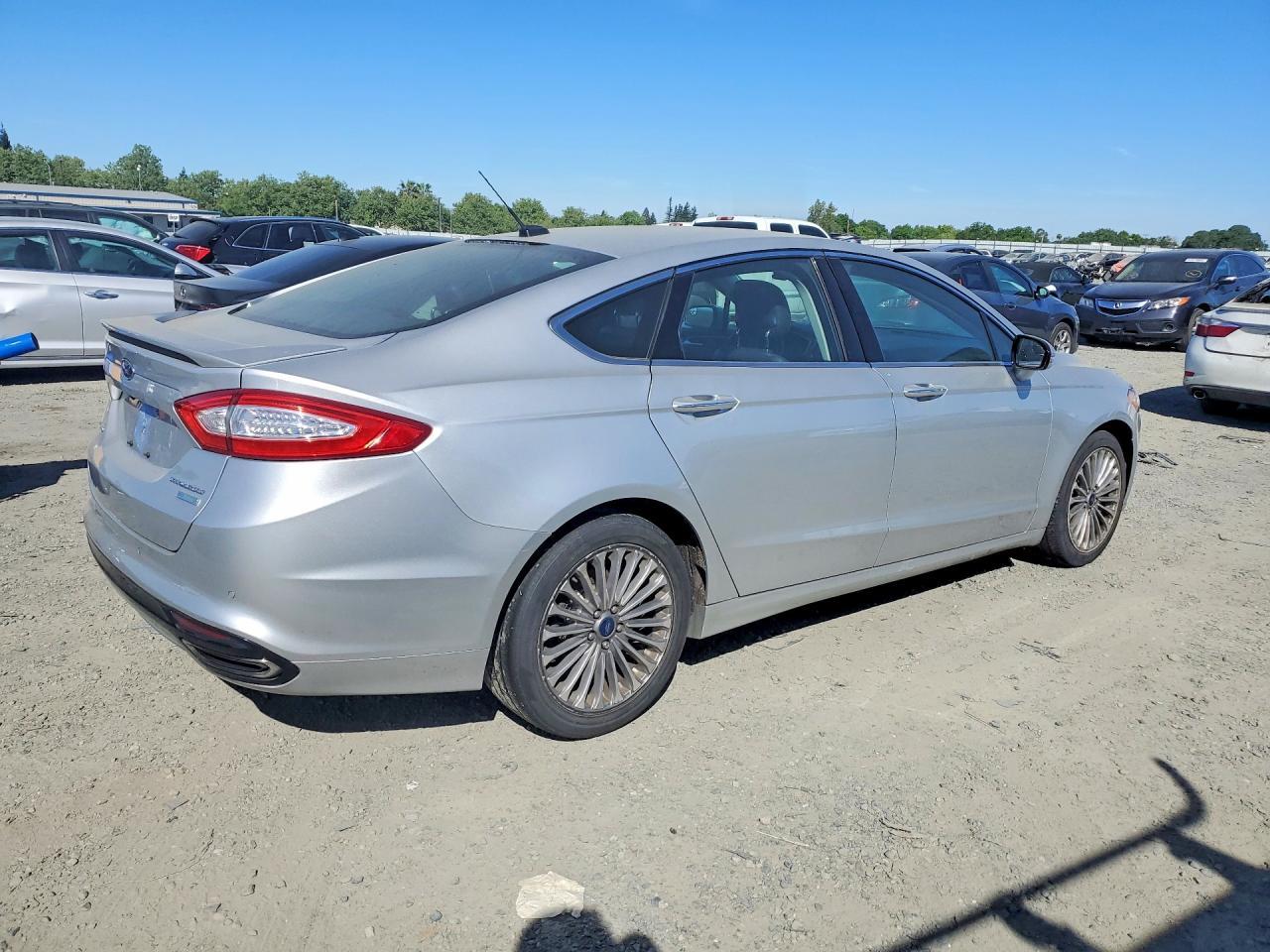 2014 Ford Fusion Titanium - zdjęcie 3