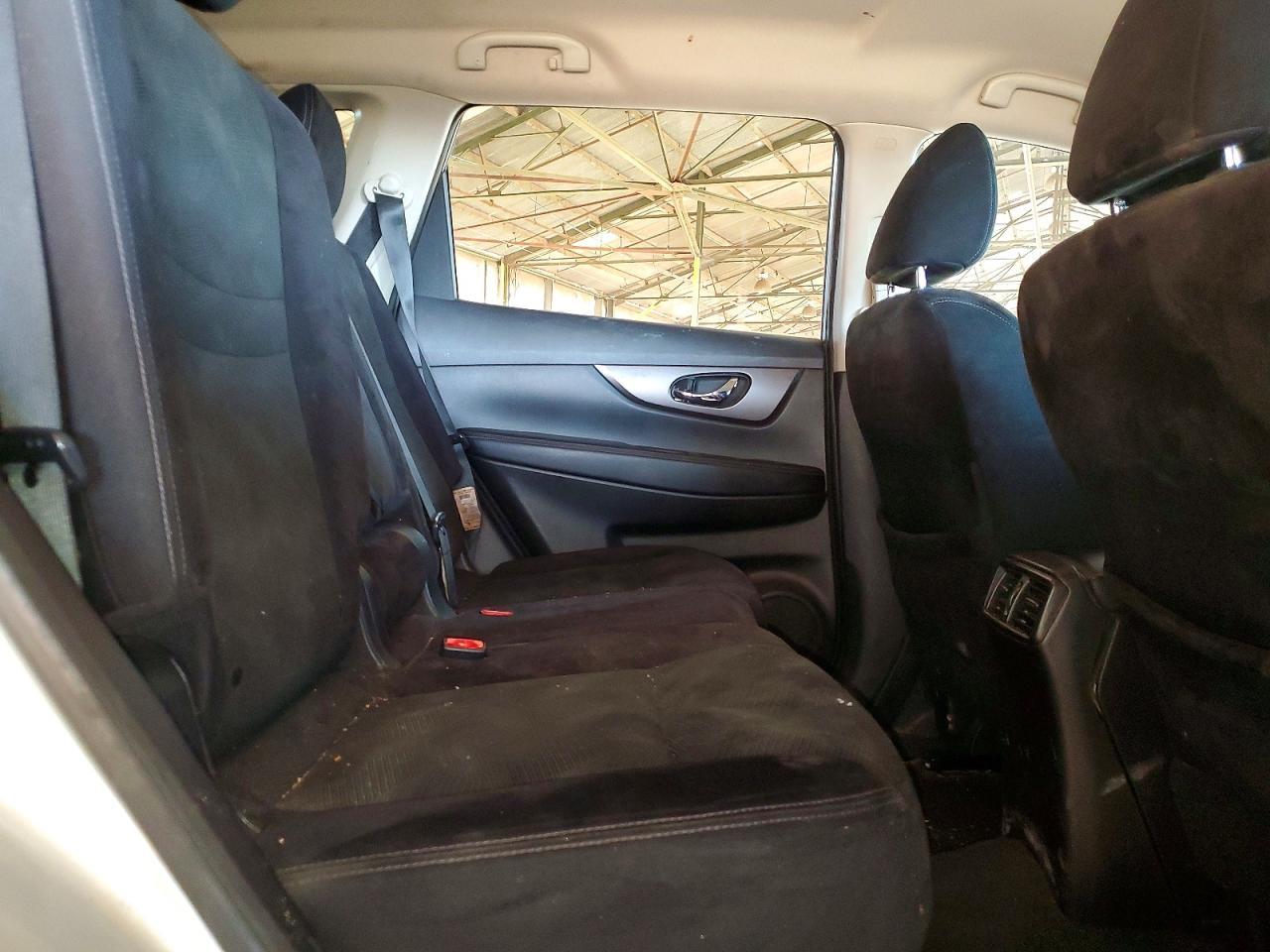 2015 Nissan Rogue S - zdjęcie 10