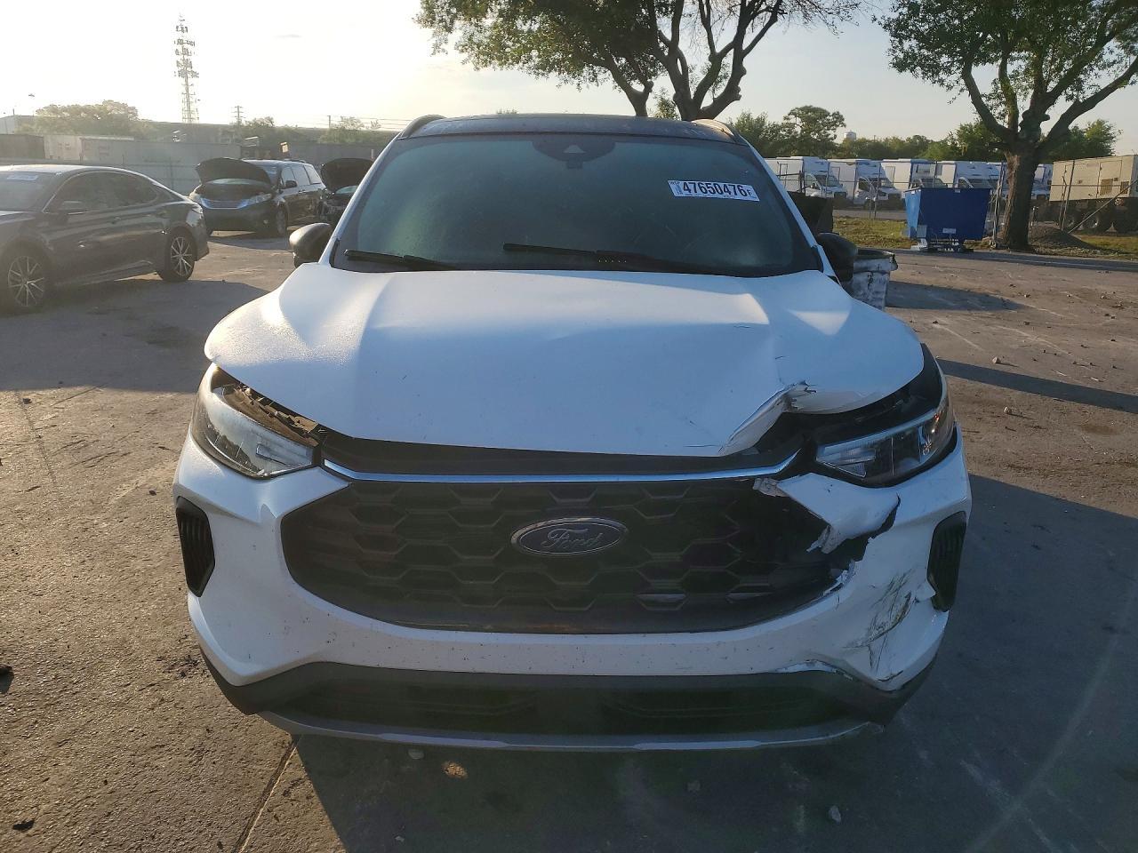 2025 Ford Escape St Line - zdjęcie 5