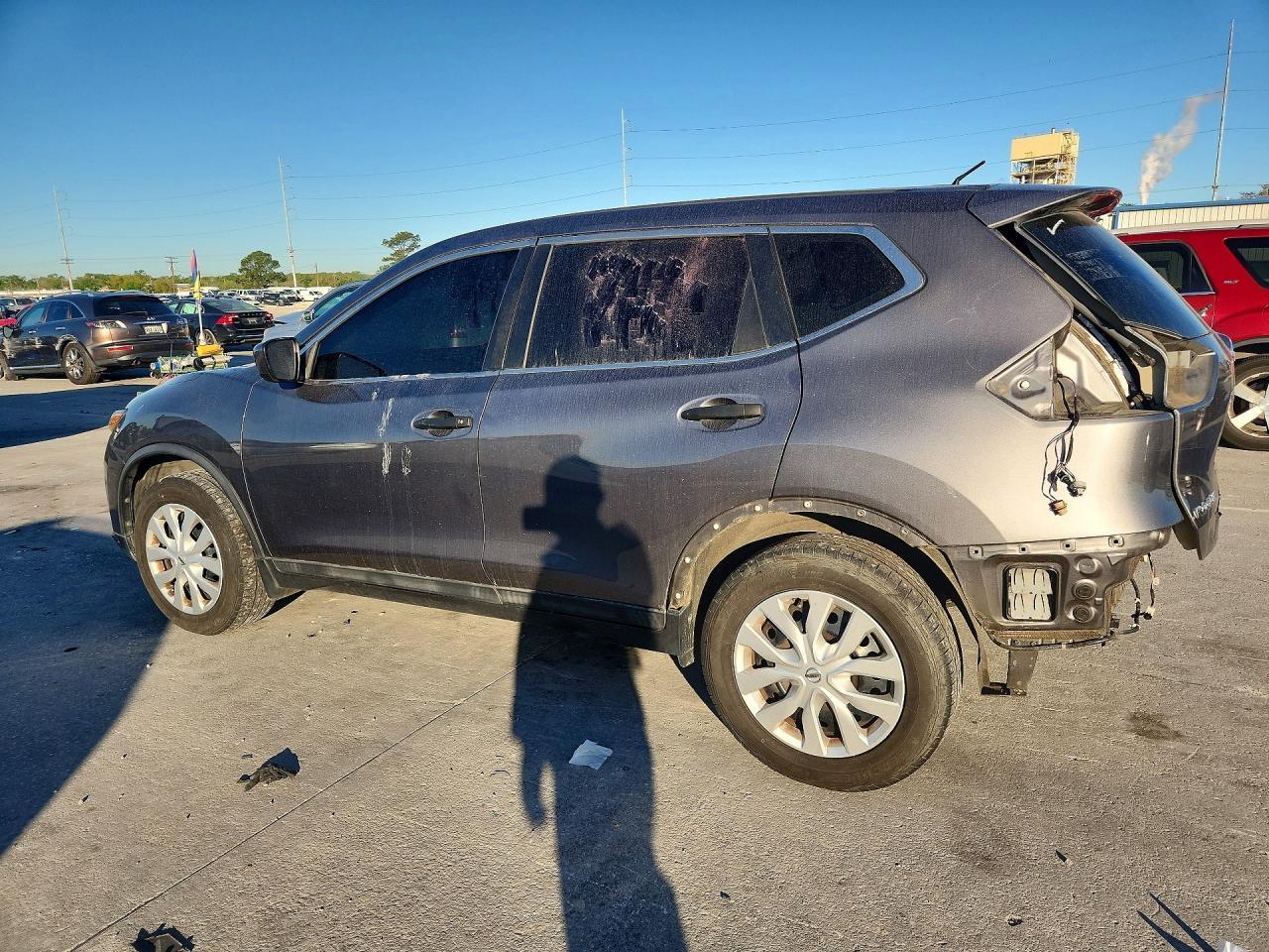 2016 Nissan Rogue S - zdjęcie 2
