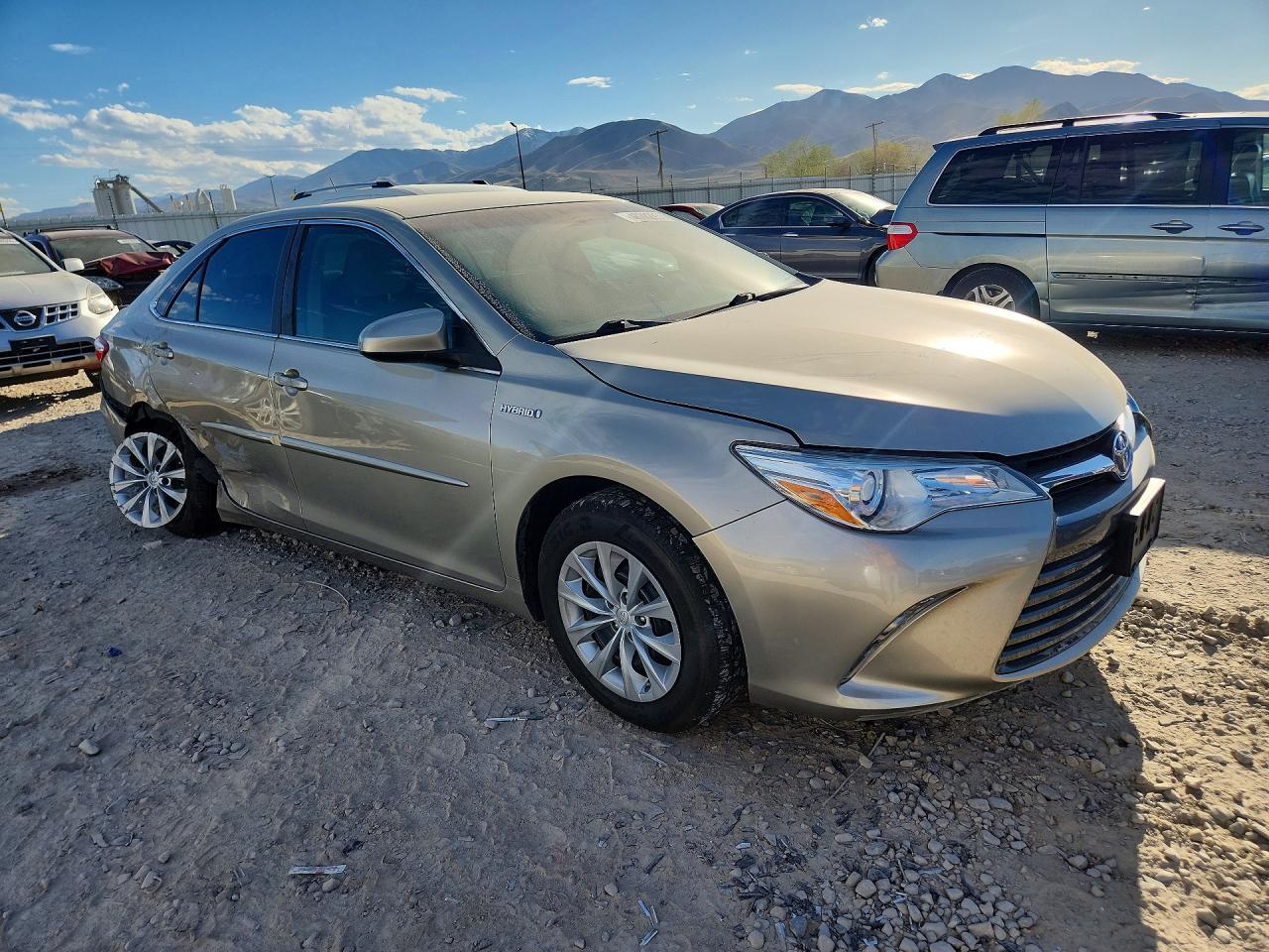 2015 Toyota Camry Hybrid Le - zdjęcie 4