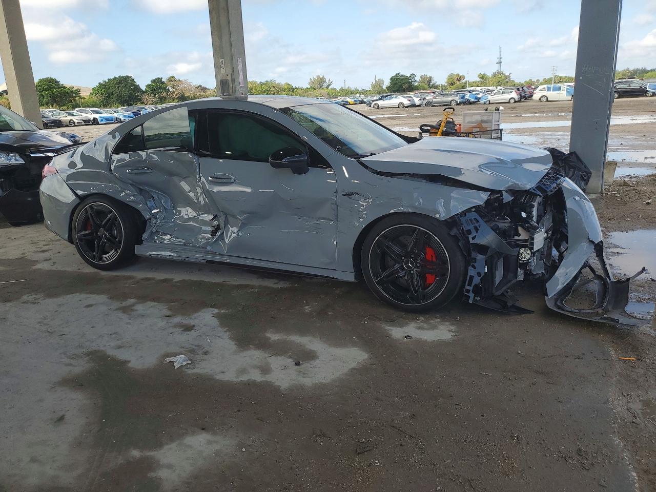 2026 Mercedes-Benz Cla Amg 45S 4Matic - zdjęcie 4