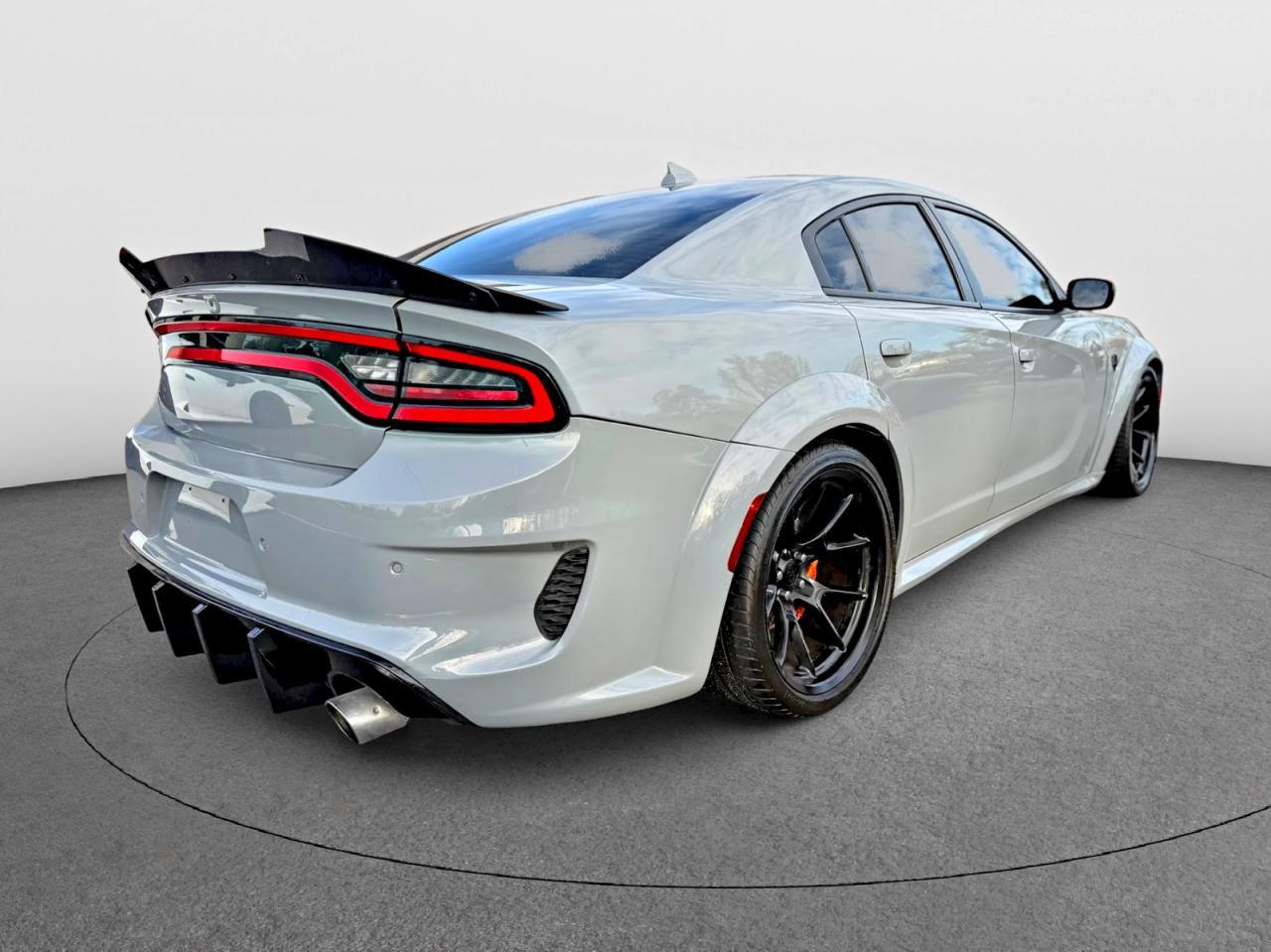 2019 Dodge Charger Srt Hellcat - zdjęcie 4
