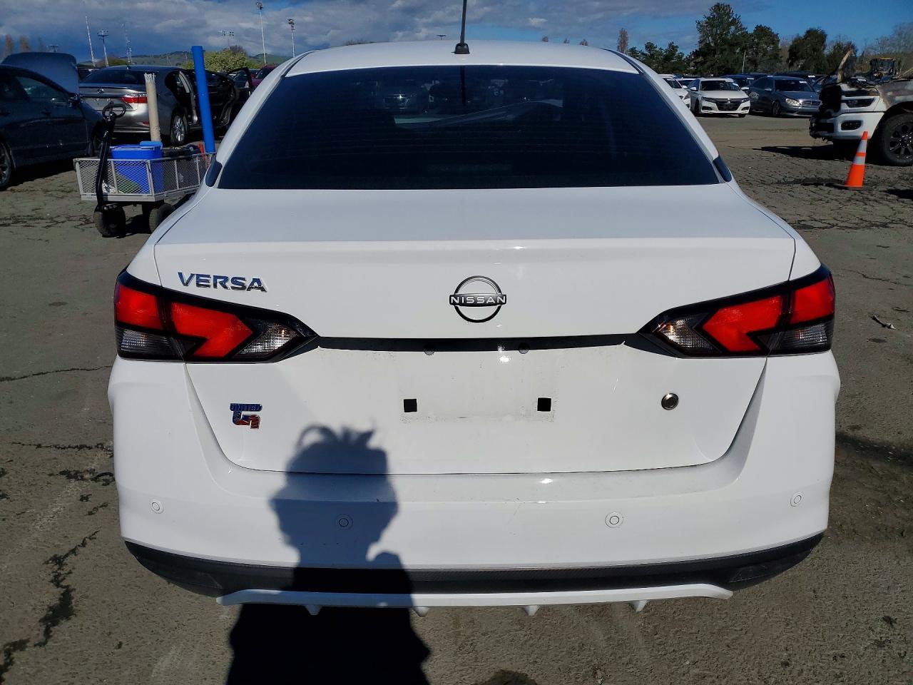 2024 Nissan Versa S - zdjęcie 6