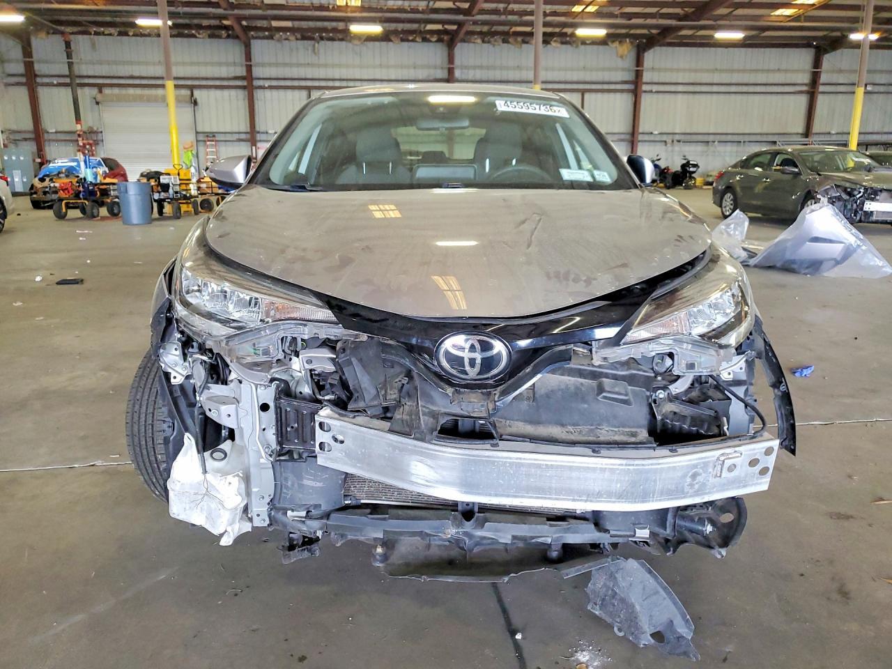 2020 Toyota C-Hr Le - zdjęcie 5