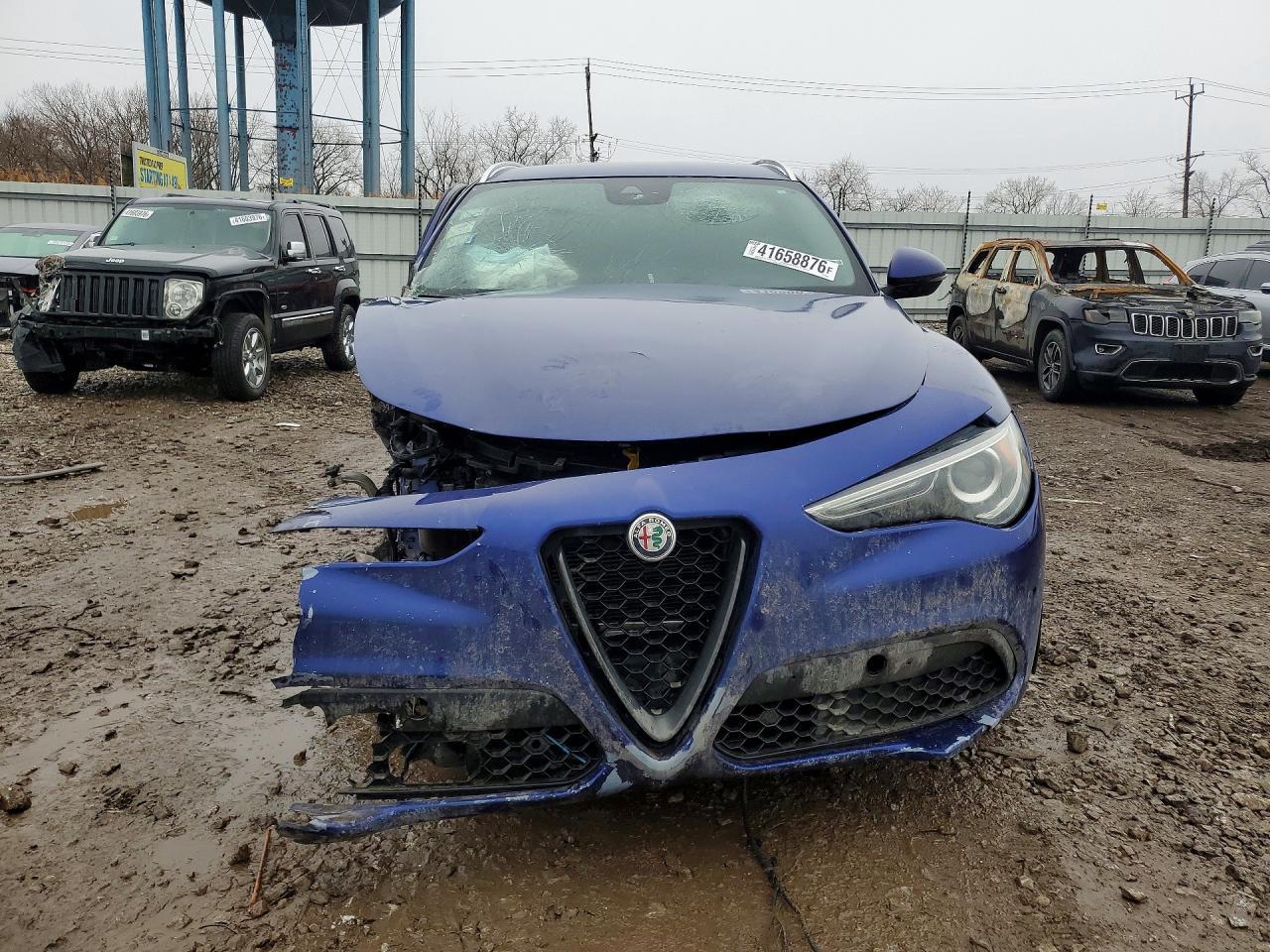 2021 Alfa Romeo Stelvio Sport - zdjęcie 5