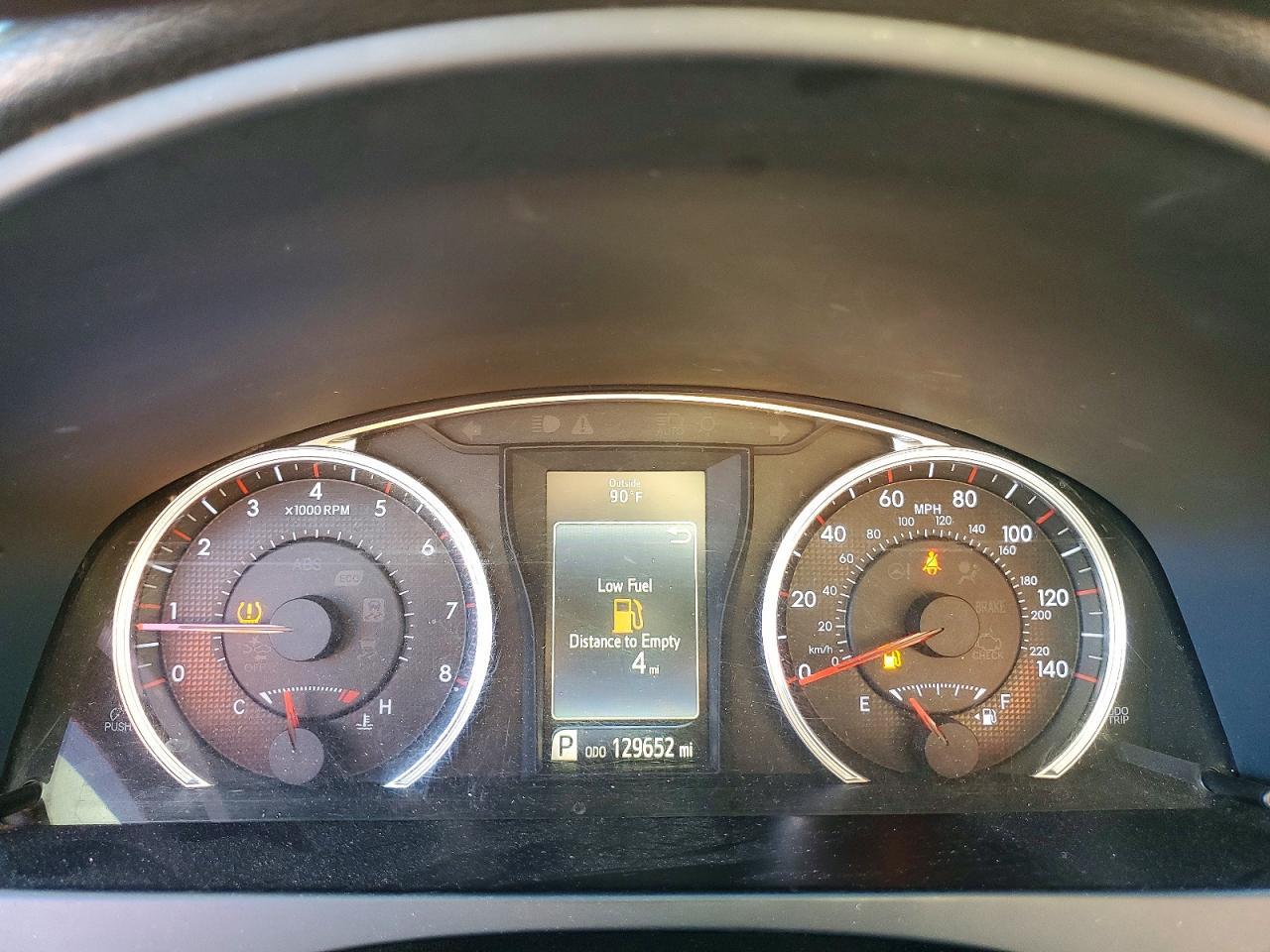 2016 Toyota Camry Se - zdjęcie 9