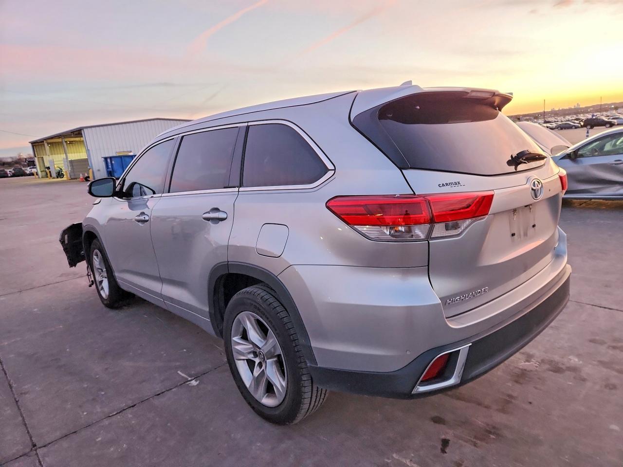2017 Toyota Highlander Limited - zdjęcie 2