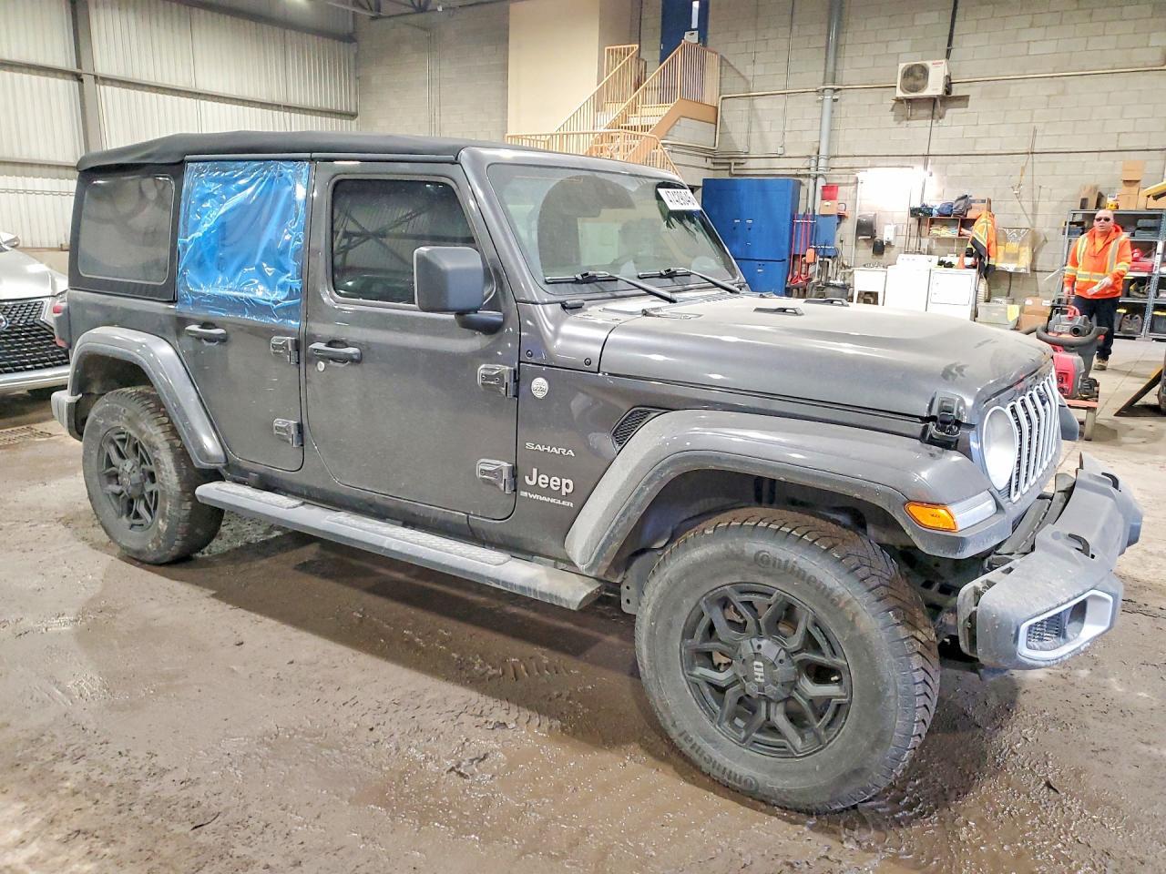 2024 Jeep Wrangler Sahara - zdjęcie 4