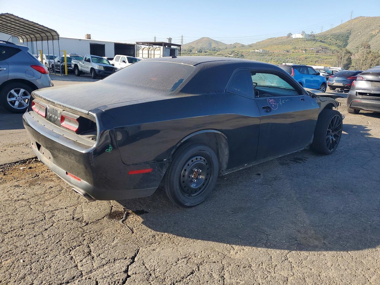 2017 Dodge Challenger Sxt - zdjęcie 3