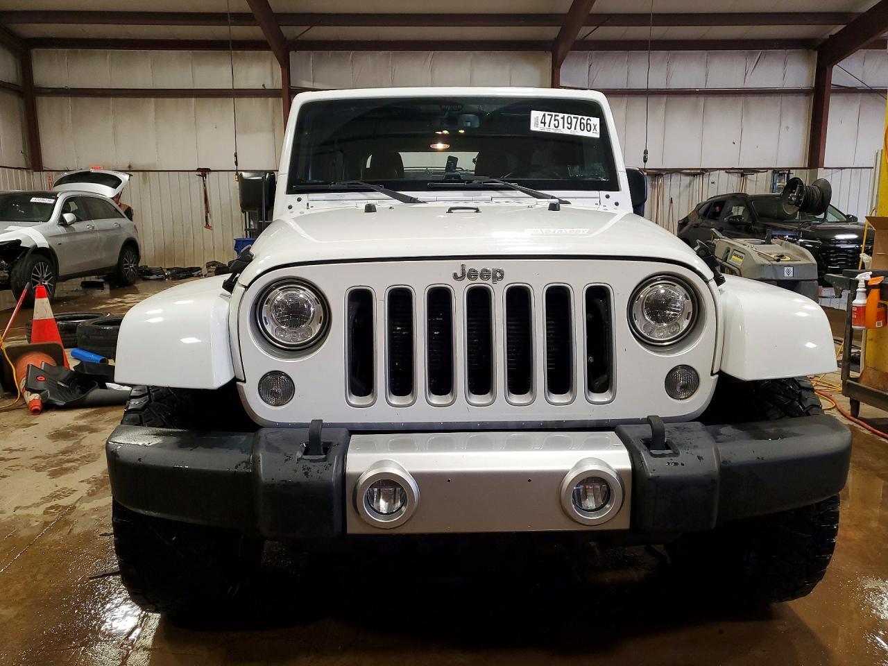 2017 Jeep Wrangler Unlimited Sahara - zdjęcie 5