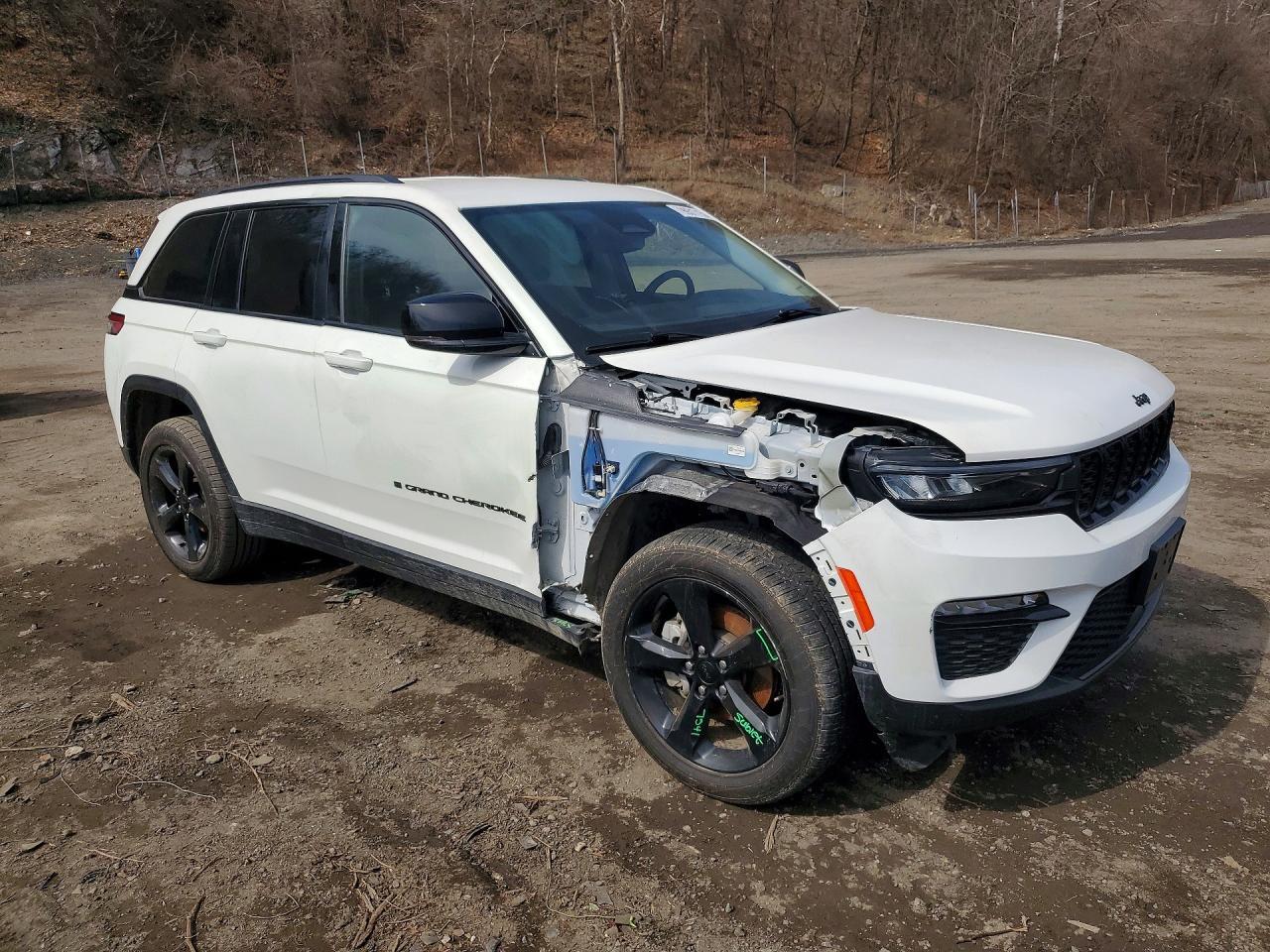 2023 Jeep Grand Cherokee - zdjęcie 4