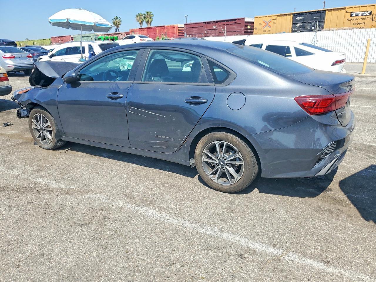 2024 Kia Forte - zdjęcie 2