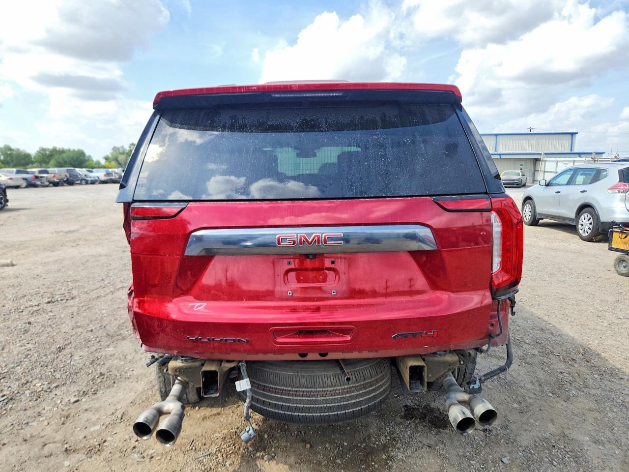 2024 GMC Yukon Xl K1500 At4 - zdjęcie 6