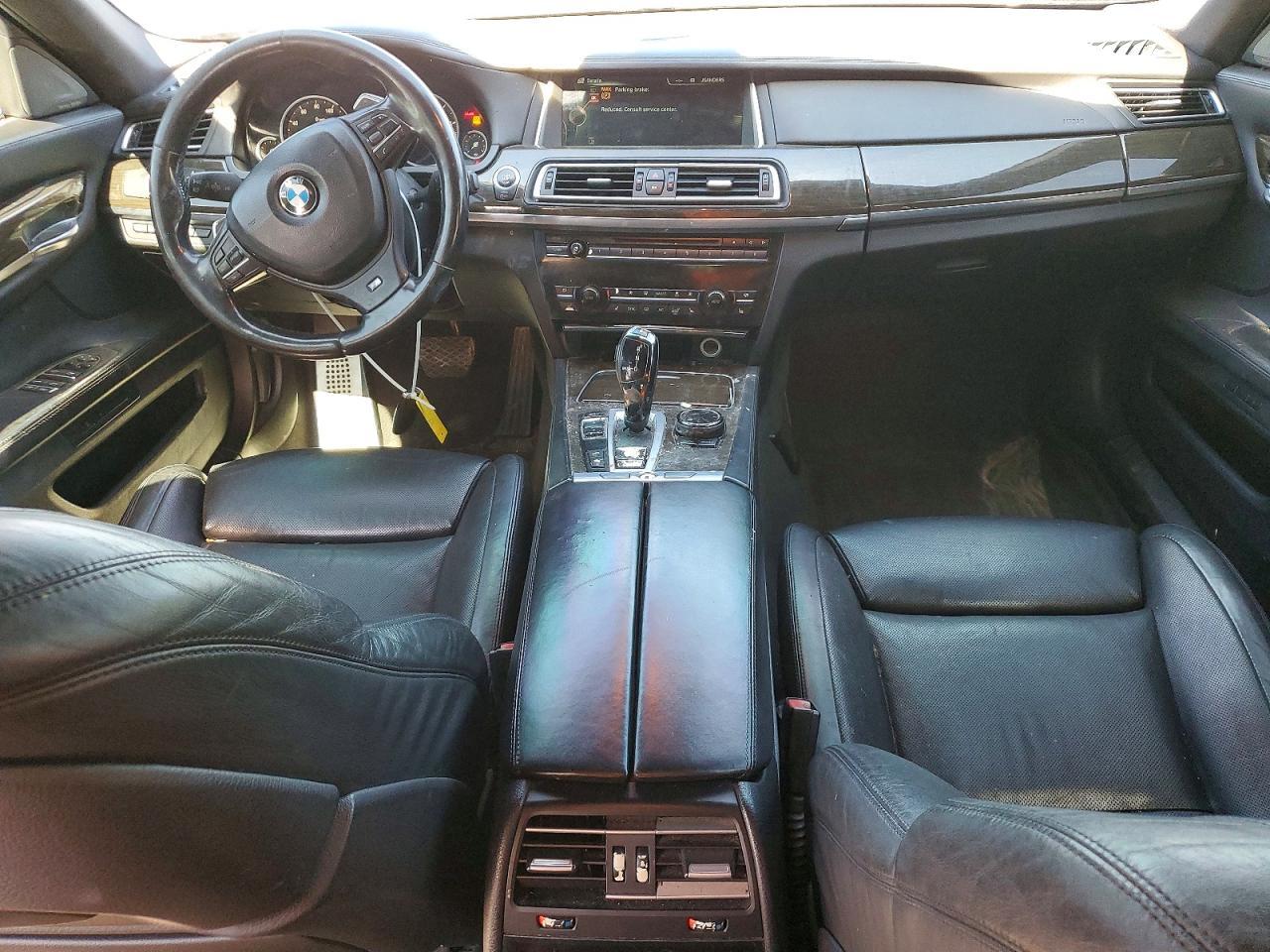 2014 BMW 750 Li - zdjęcie 8