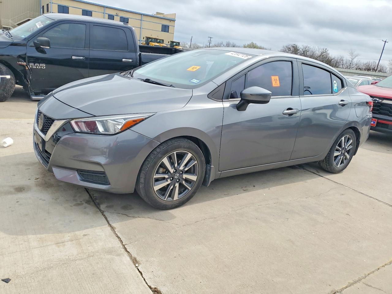 2020 Nissan Versa Sv - zdjęcie główne