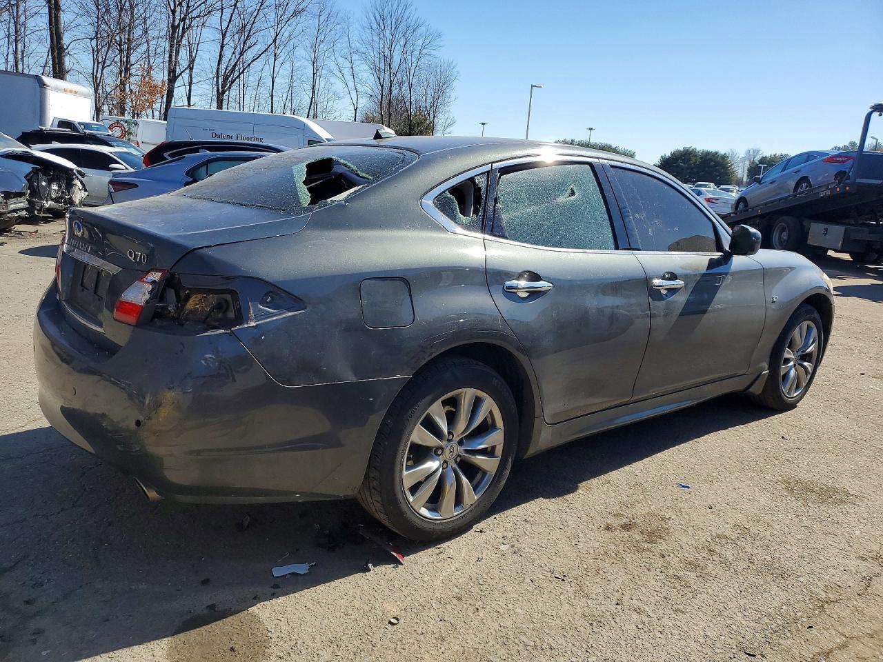2014 Infiniti Q70 3.7 - zdjęcie 3