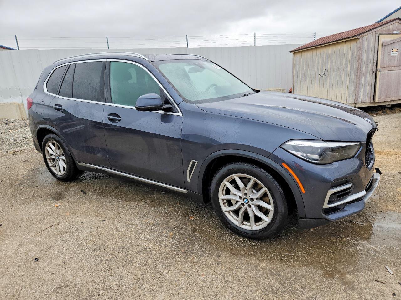 2022 BMW X5 xDrive40I - zdjęcie 4