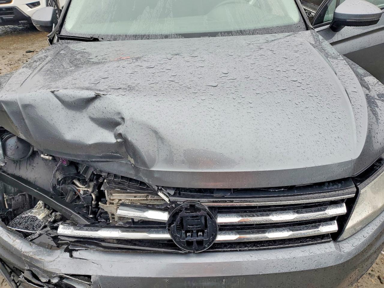 2018 Volkswagen Tiguan S - zdjęcie 11