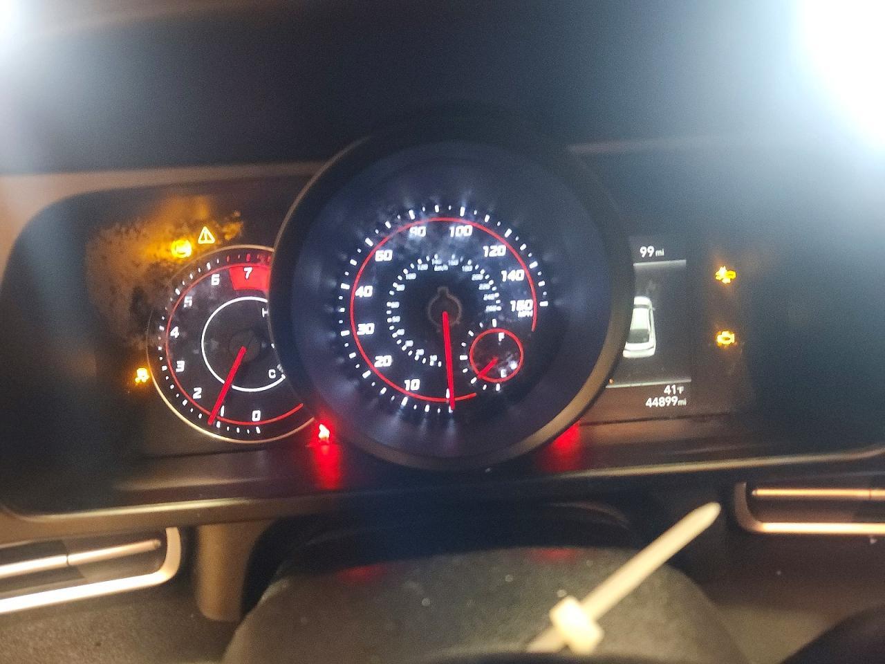 2023 Hyundai Elantra Sel - zdjęcie 9