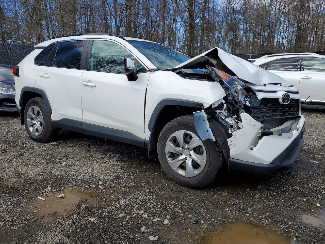 2021 Toyota Rav4 Le - zdjęcie 4