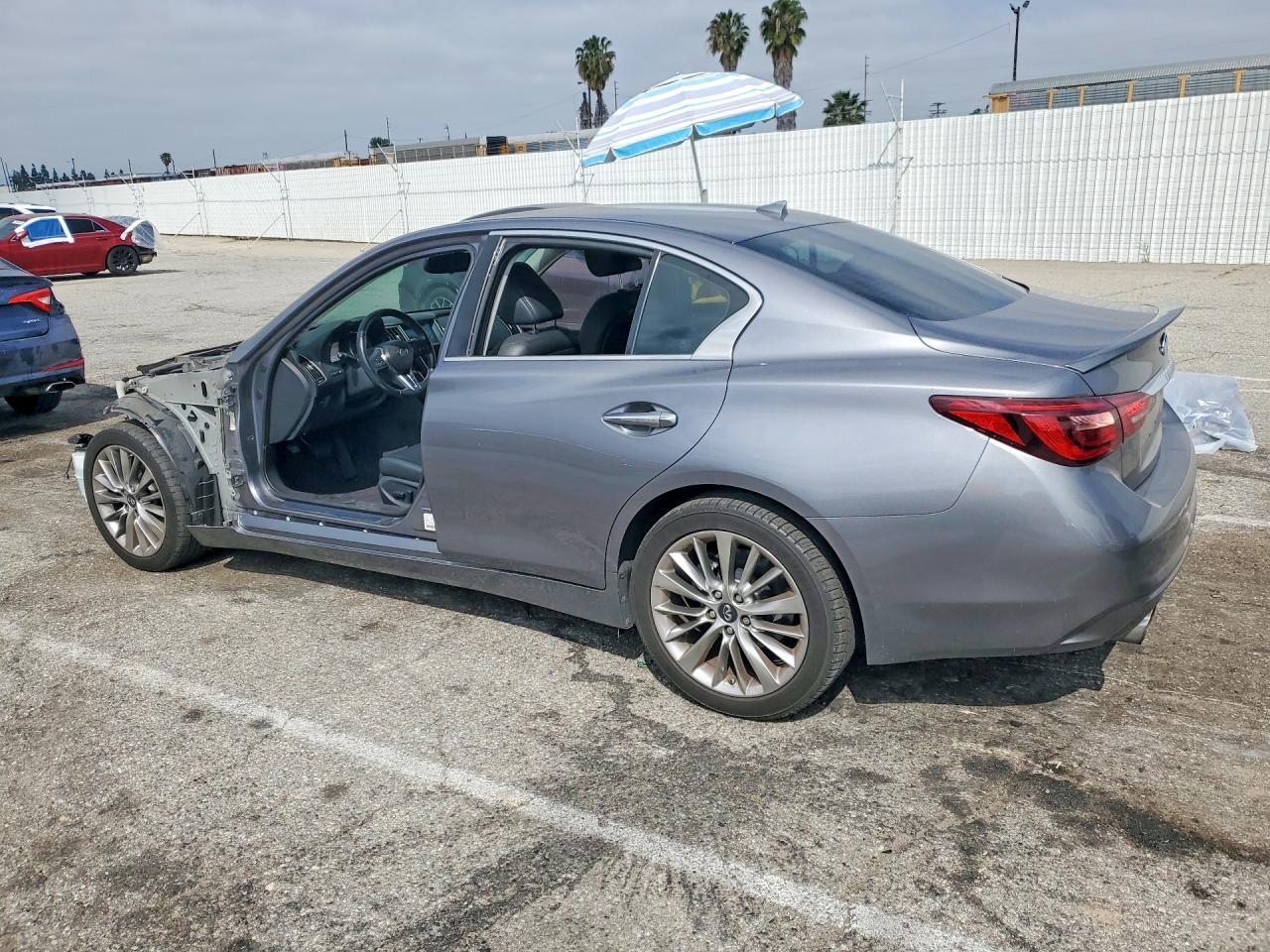 2019 Infiniti Q50 3.0T Luxe - zdjęcie 2