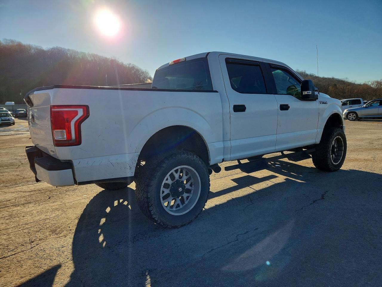 2016 Ford F150 Supercrew - zdjęcie 3