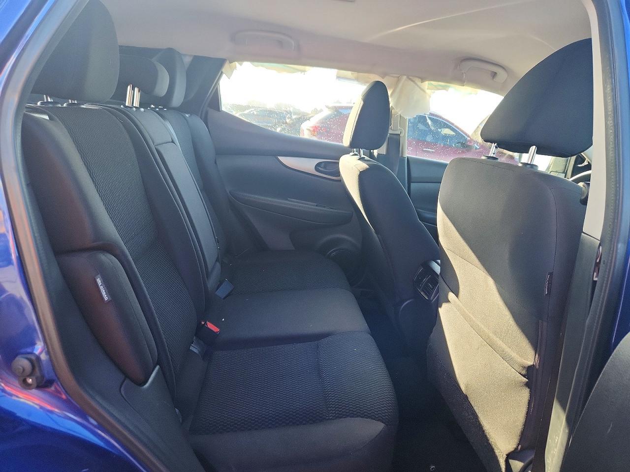 2021 Nissan Rogue Sport S - zdjęcie 11