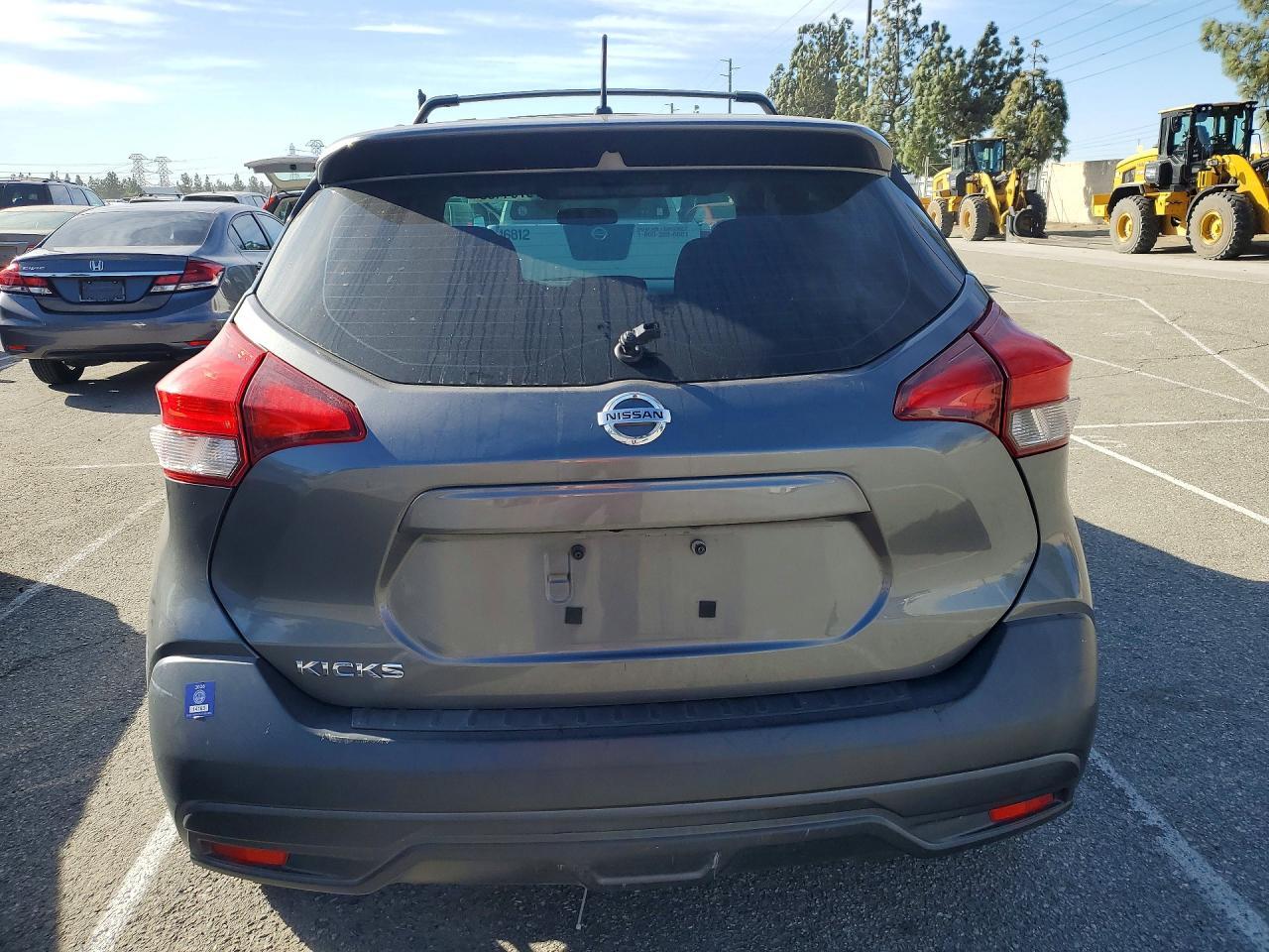 2019 Nissan Kicks S - zdjęcie 6