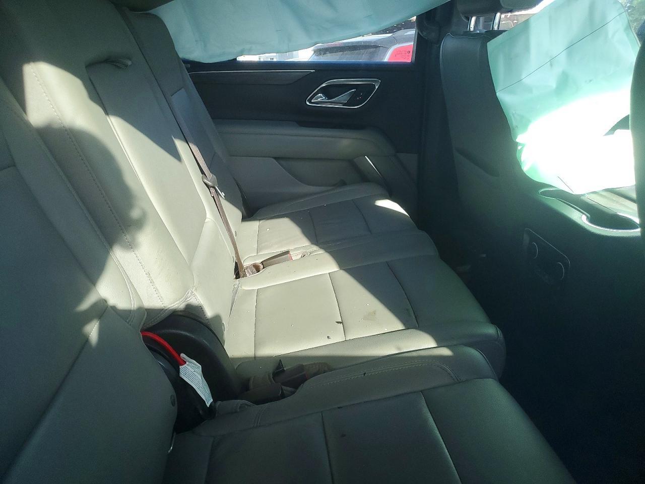 2021 Chevrolet Tahoe K1500 Z71 - zdjęcie 10