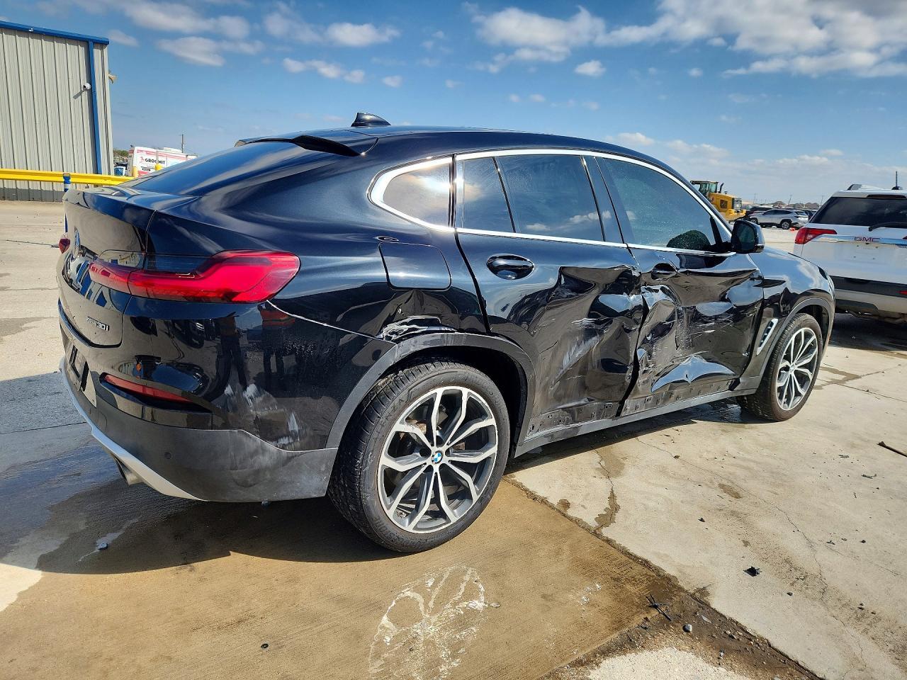 2021 BMW X4 xDrive30I - zdjęcie 3
