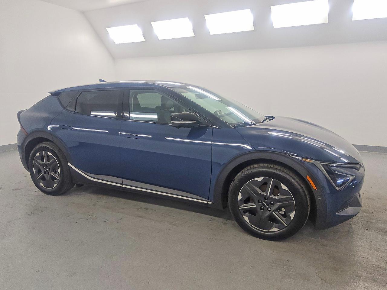 2025 Kia Ev6 Light Long Range - zdjęcie 4