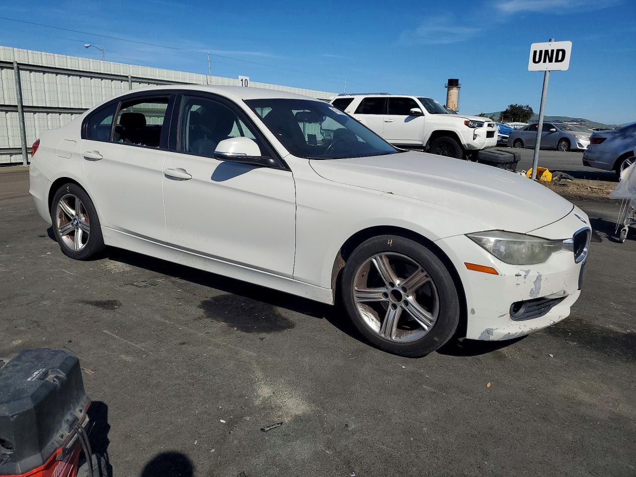 2014 BMW 328 I - zdjęcie 4