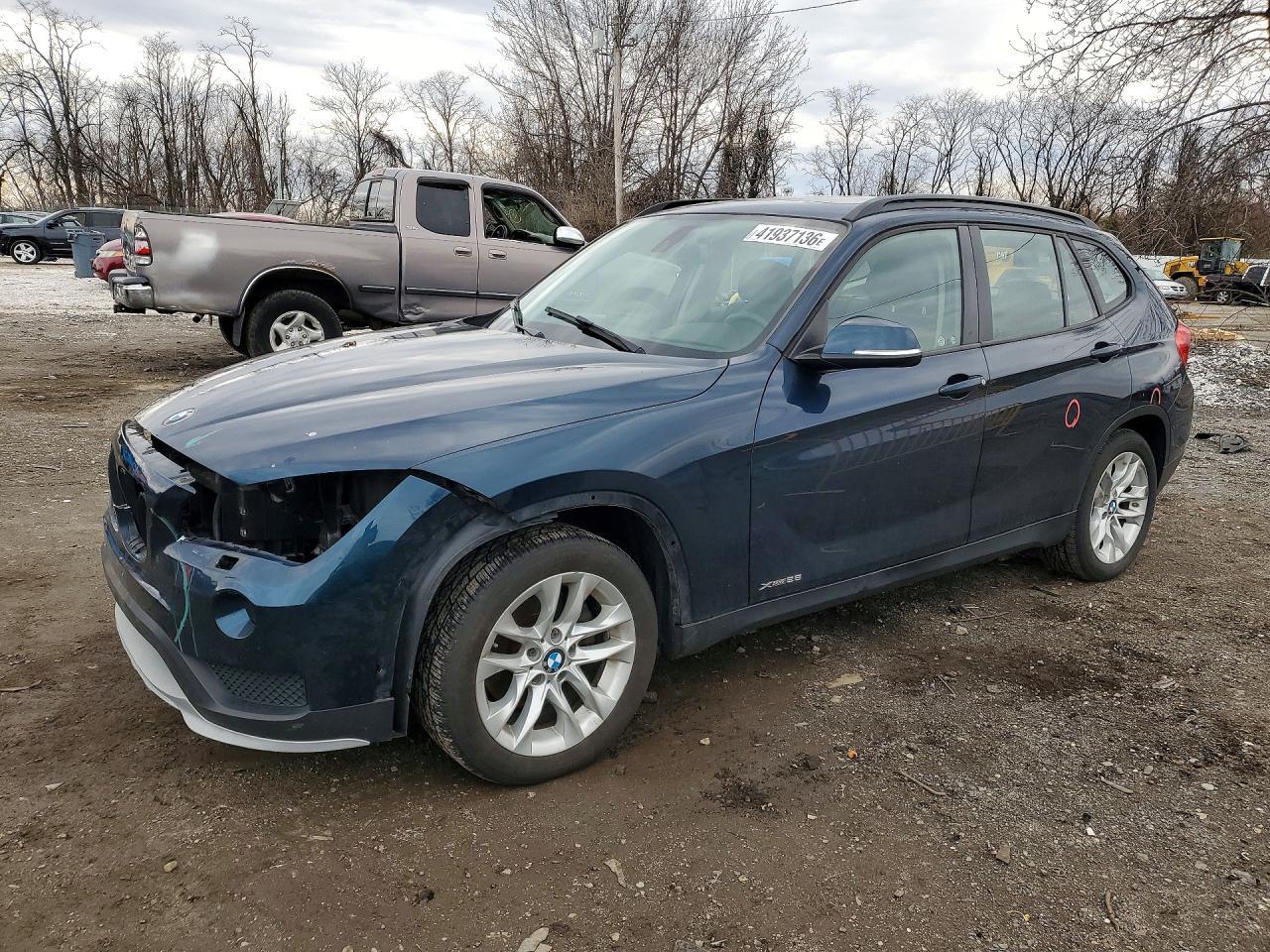 2015 BMW X1 xDrive28I - zdjęcie główne